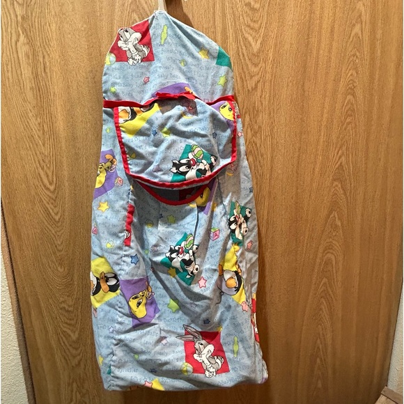 Vtg 1997 Looney Tunes  Nursery Hamper Baby Storage Tweety Bird Bugs Bunny - Picture 1 of 9